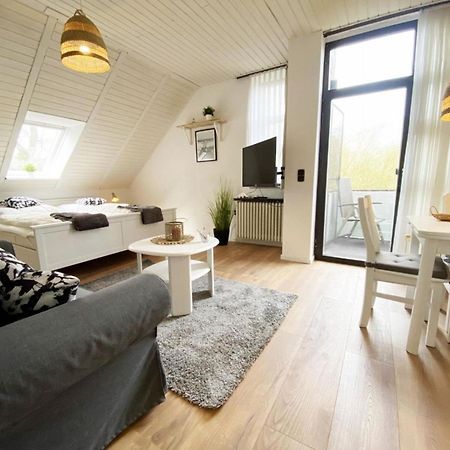 Ferien Im Wangerland - Haus Wiesenweg - Apartment 2 1Og Horumersiel Exteriör bild