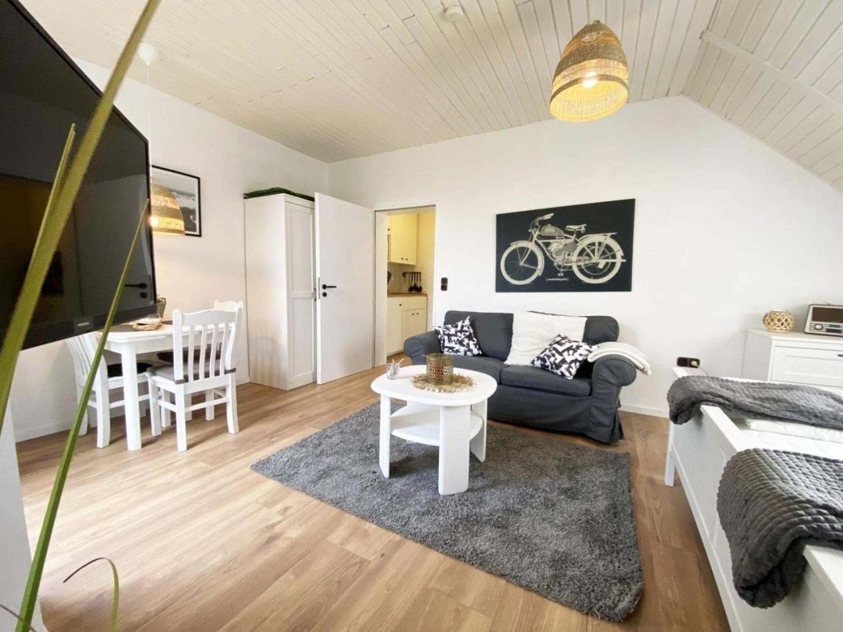 Ferien Im Wangerland - Haus Wiesenweg - Apartment 2 1Og Horumersiel Exteriör bild