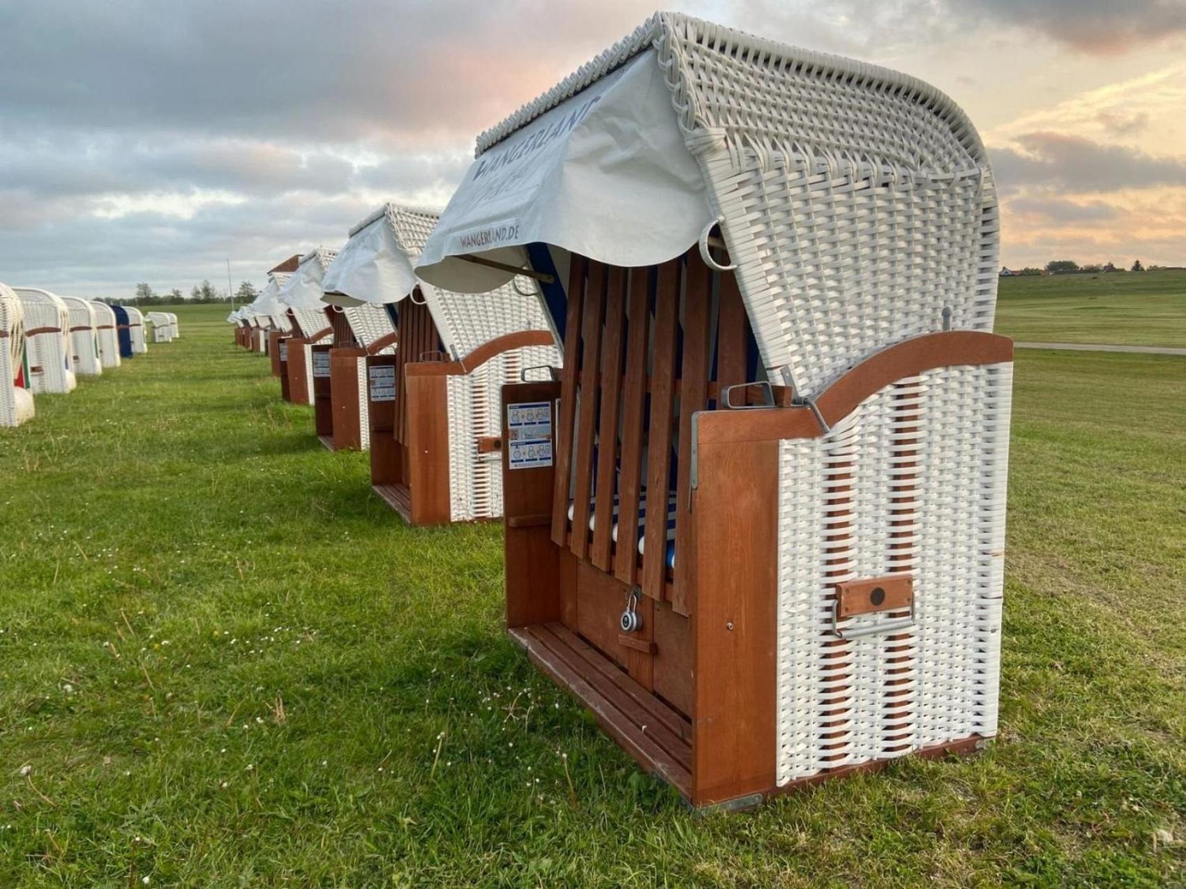 Ferien Im Wangerland - Haus Wiesenweg - Apartment 2 1Og Horumersiel Exteriör bild